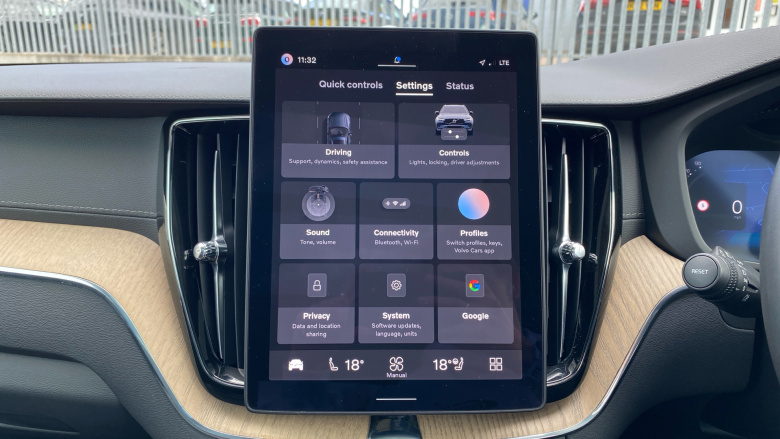 Volvo XC60 2.0 B5P Ultra Dark 5dr AWD Geartronic Petrol Estate